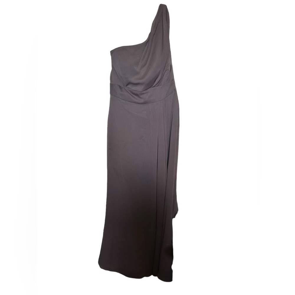Jim Hjelm Occasions grey One
Shoulder Formal Gown size 12